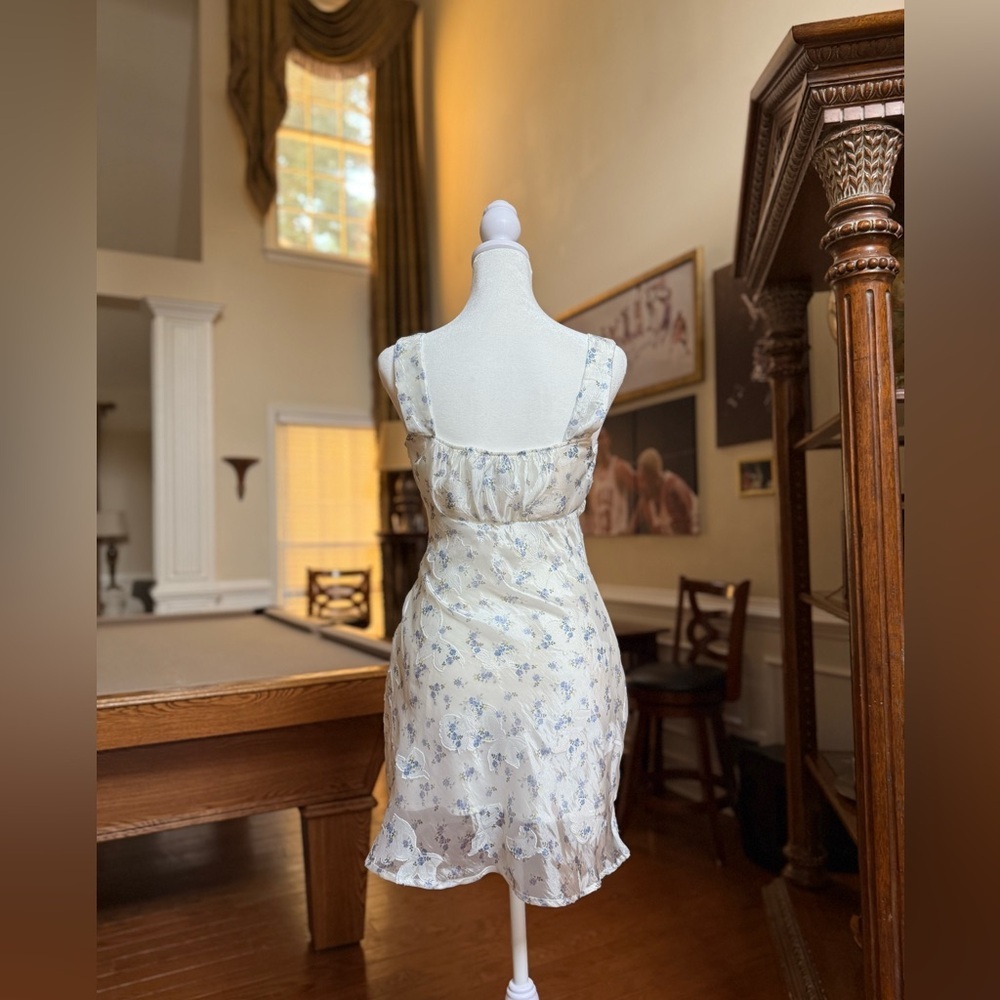 Princess Polly Cream and Blue Floral Mini Dress - Picture 8 of 8